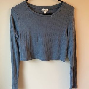 Long sleeve crop top